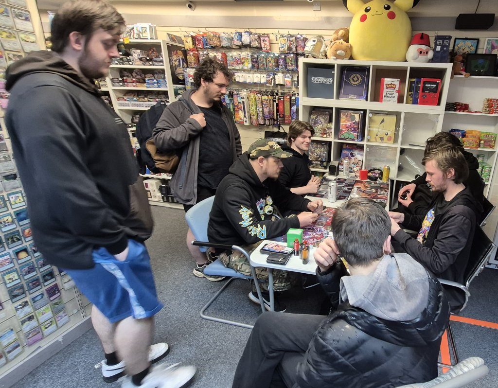 Number of players watching Ben and Karl duel in Yu-Gi-Oh OTS Tournament on 04/12/2025